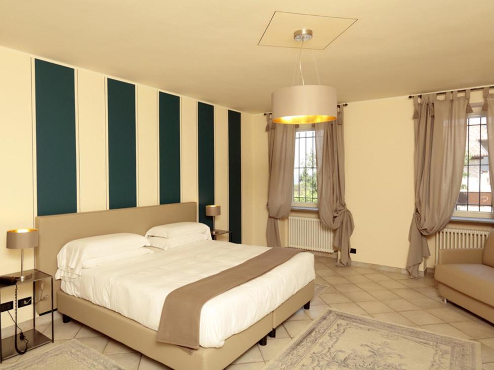 Hotel Relais Juliette à La Morra Extérieur photo