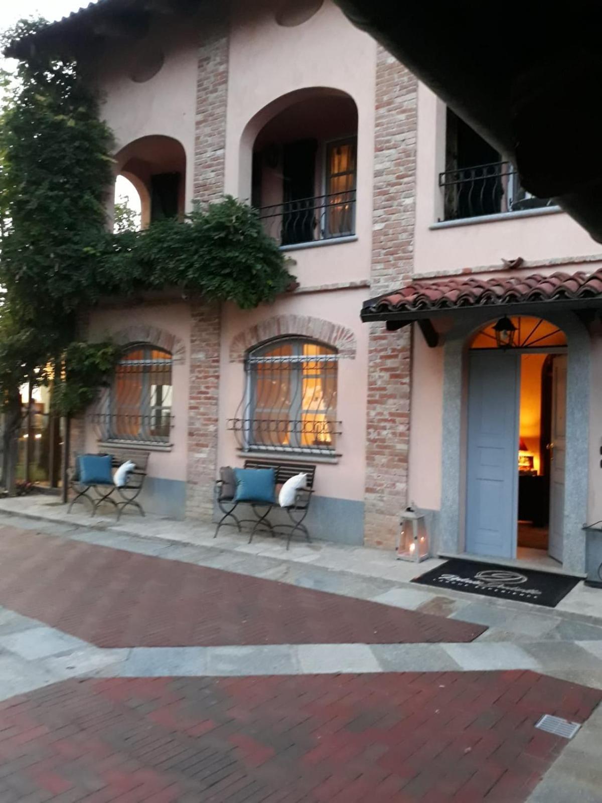 Hotel Relais Juliette à La Morra Extérieur photo